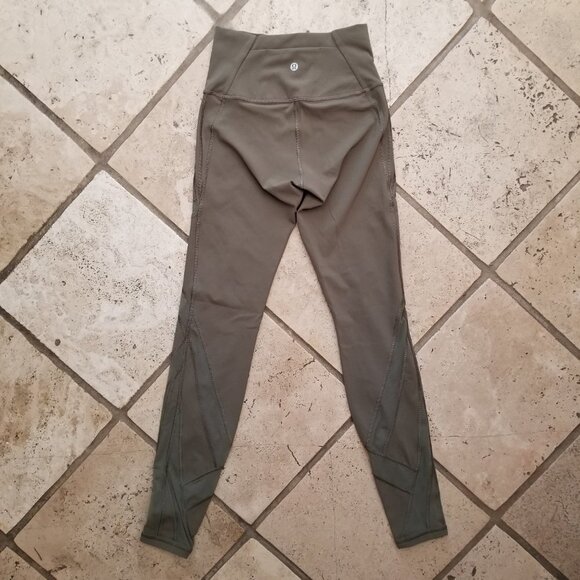 Lululemon Wunder Under Leggings - Picture 7 of 9